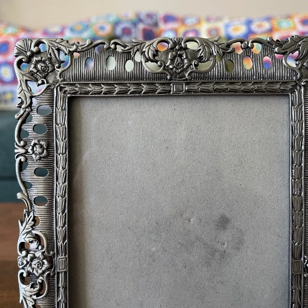 VTG 4x6 Ornate Silver Tone Metal MCM Filigree‎ Scroll Picture Frame Cottage Chic